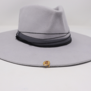 Elementos Oro - Luisa Fernē - Sombreros Artesanales